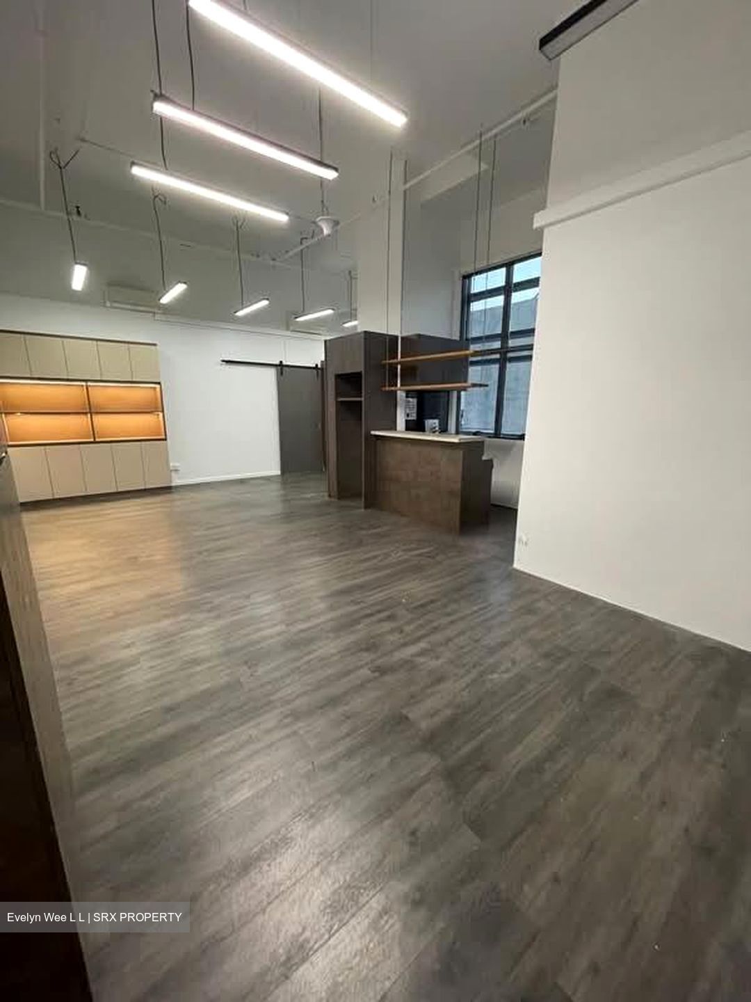 Ct Hub 2 (D12), Office #598592261